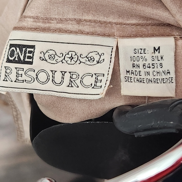 NWT One Resource Vintage Late 70s Brown Button Down 100% Silk Sleeveless Blouse - Picture 2 of 9